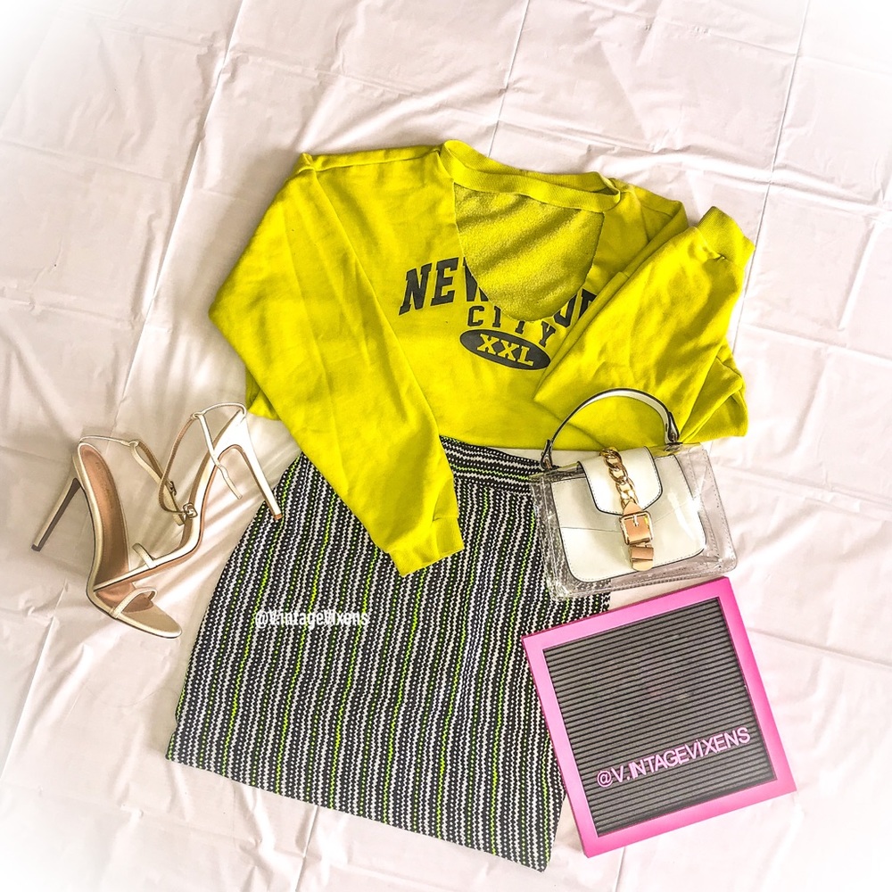 ✨ Forever 21 ✨ - Lime Green “New York XXL” sweater